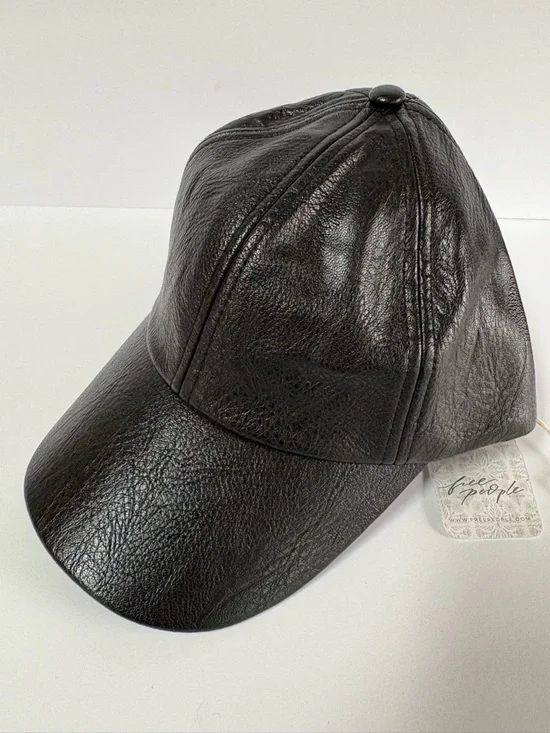 NWT Wyeth Hailey Faux Leather Baseball Cap - Picture 12 of 12